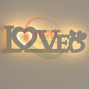 Fancy Wall Light – LOVE Shape